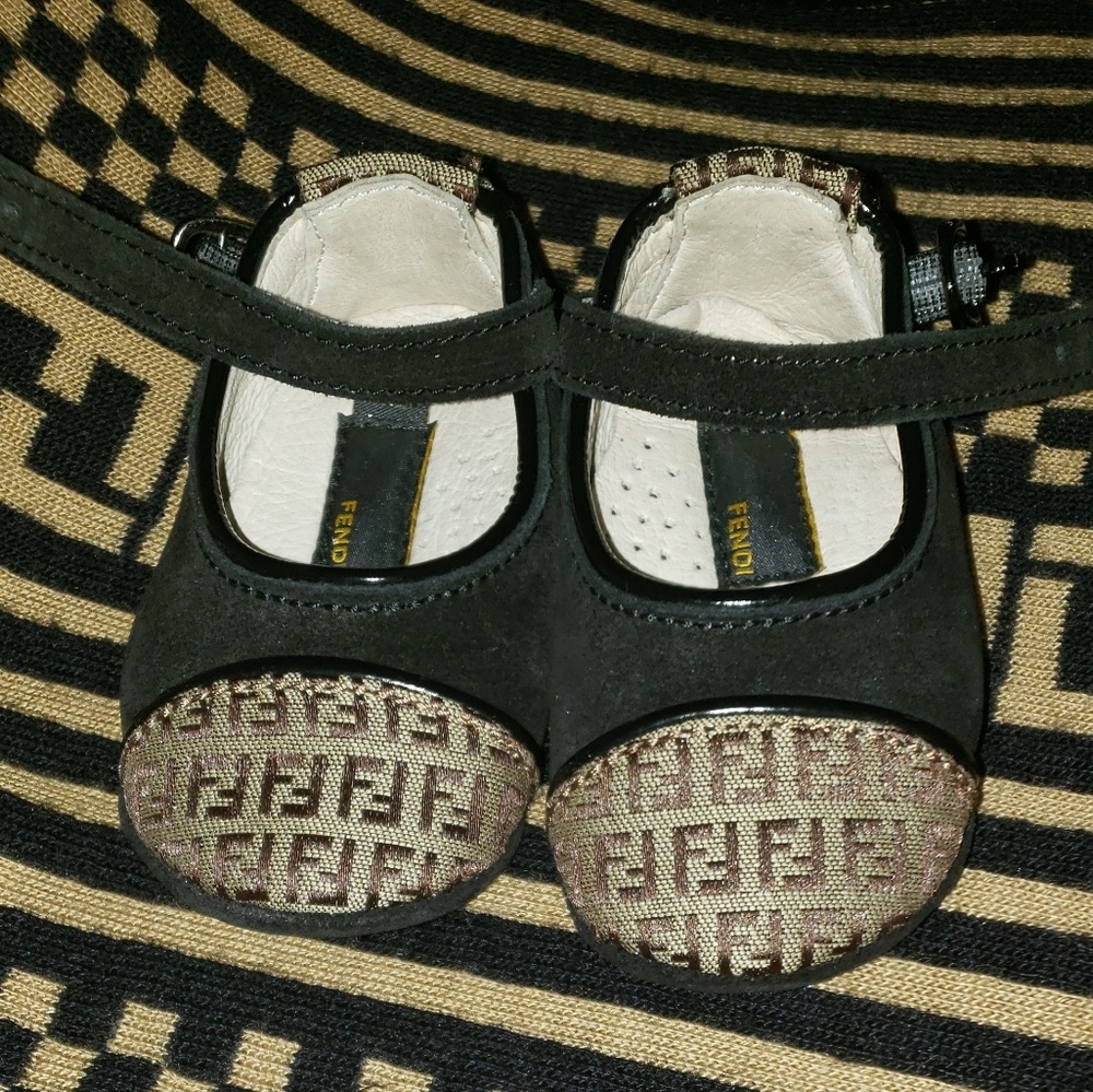 Fendi infant girl shoes size 3